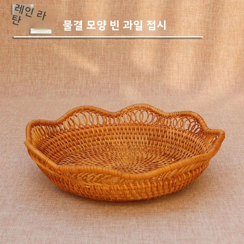 Handwoven Basket Fruit Tray Living Room Decorative Storage Box Handmade Wier Basket Tropical Fruit Serving Di